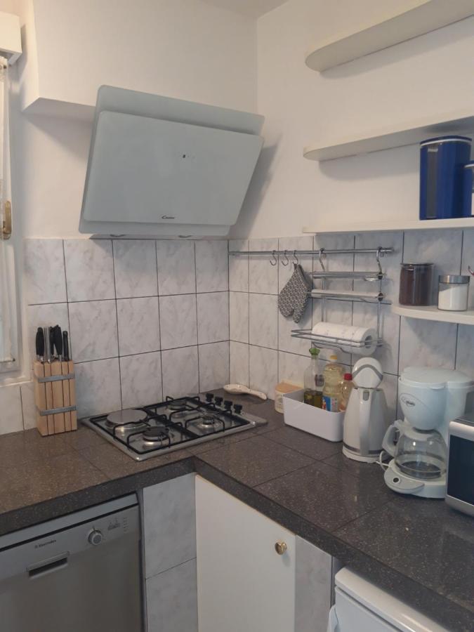 Apartment Maja Zara Esterno foto